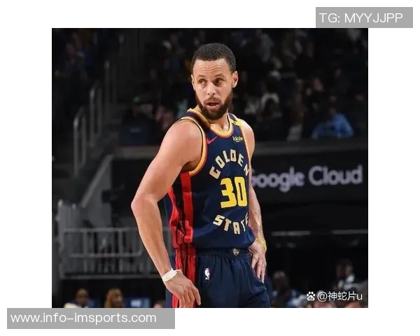 NBA球星心目中的最佳庆祝动作解析库里晚安安詹姆斯戴皇冠与耸肩风采 NBA球星心目中的最佳庆祝动作解析库里晚安安詹姆斯戴皇冠与耸肩风采